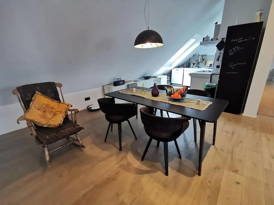Apartment 100M² Office Loft 10 Min Von Wurzburg Stadtmitte Thuengersheim